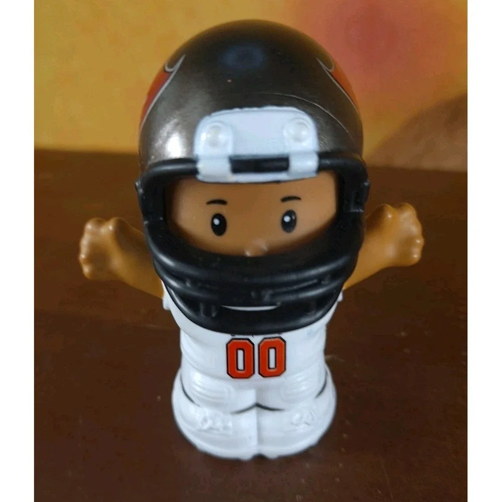 Fisher Price Little People NFL Tampa Bay Buccaneers Player White Uniform